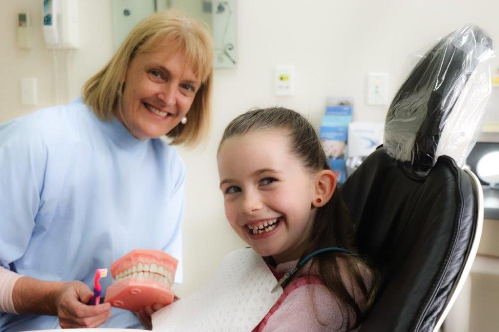 Dentist in Dunedin with children's dental patient