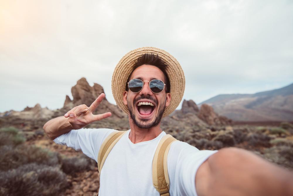 cosmetic dentistry dunedin | man smiling 