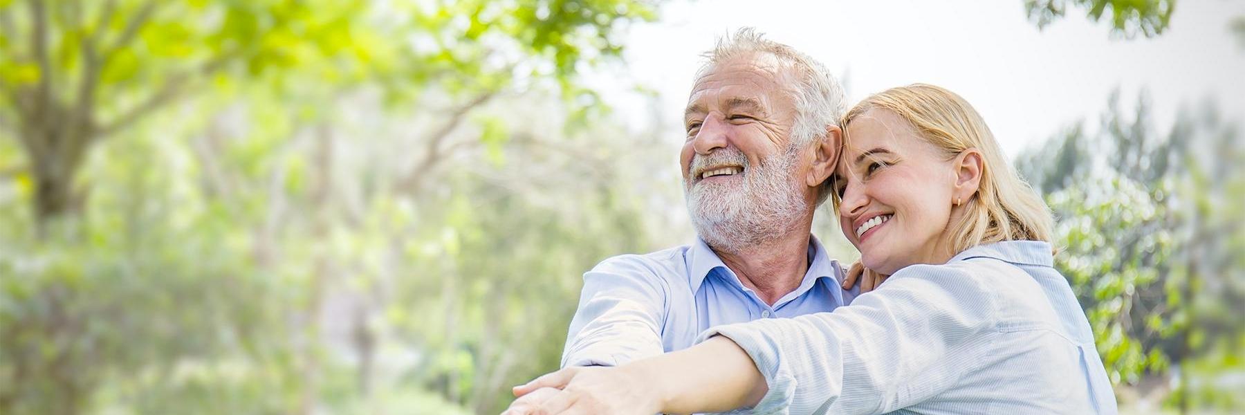 dentures dunedin | Couple at Mornington Park in Dunedin